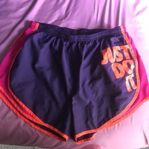 Nike shorts (Norts)